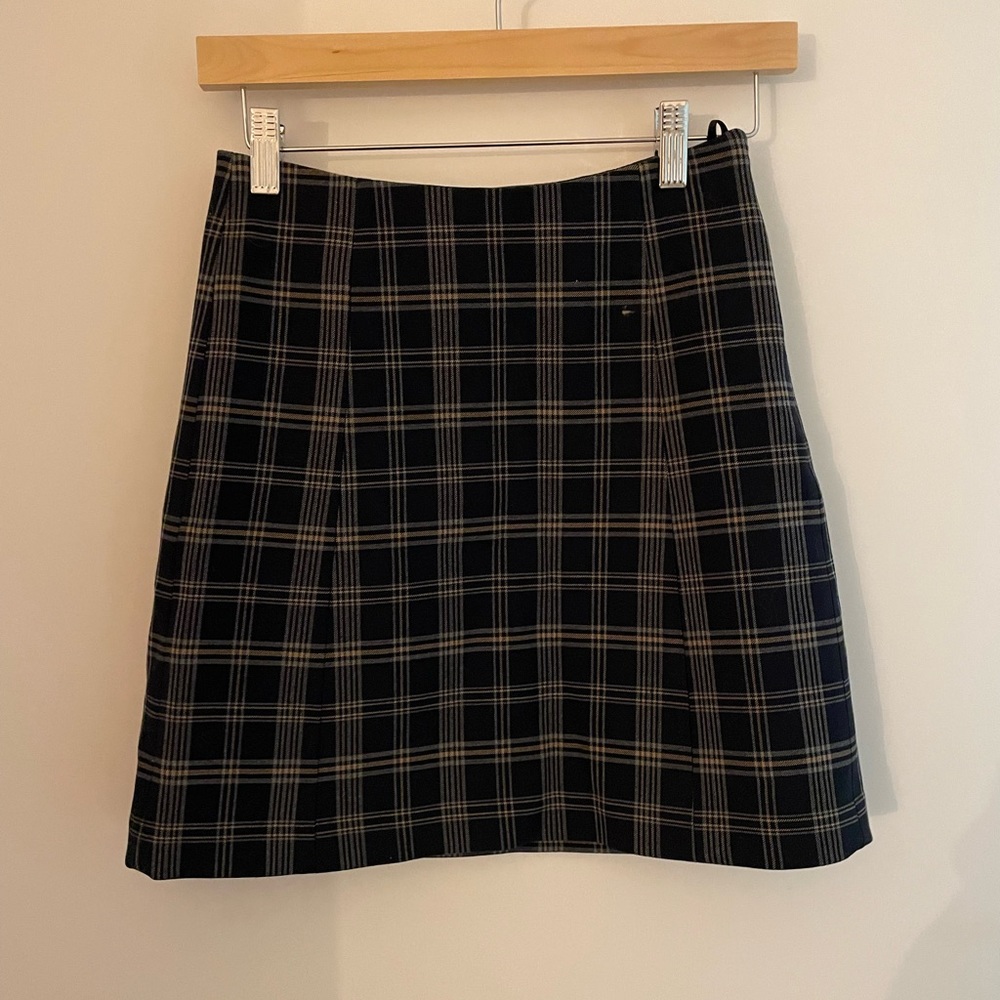 Aritzia Babaton Skirt